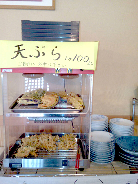 揚げたて天ぷら（一ヶ100円）